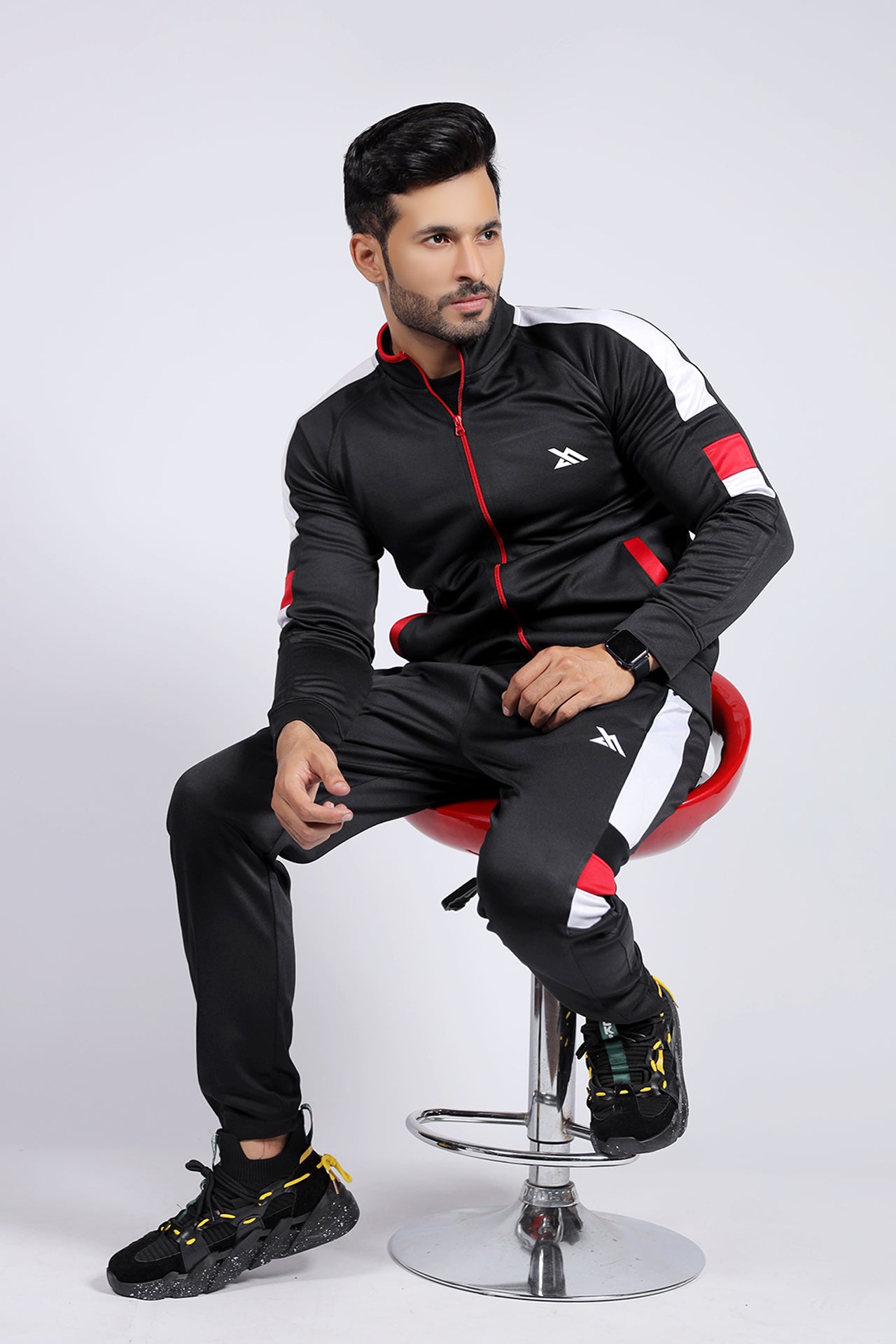 BLACK REGLAN SLOGAN TRACKSUIT